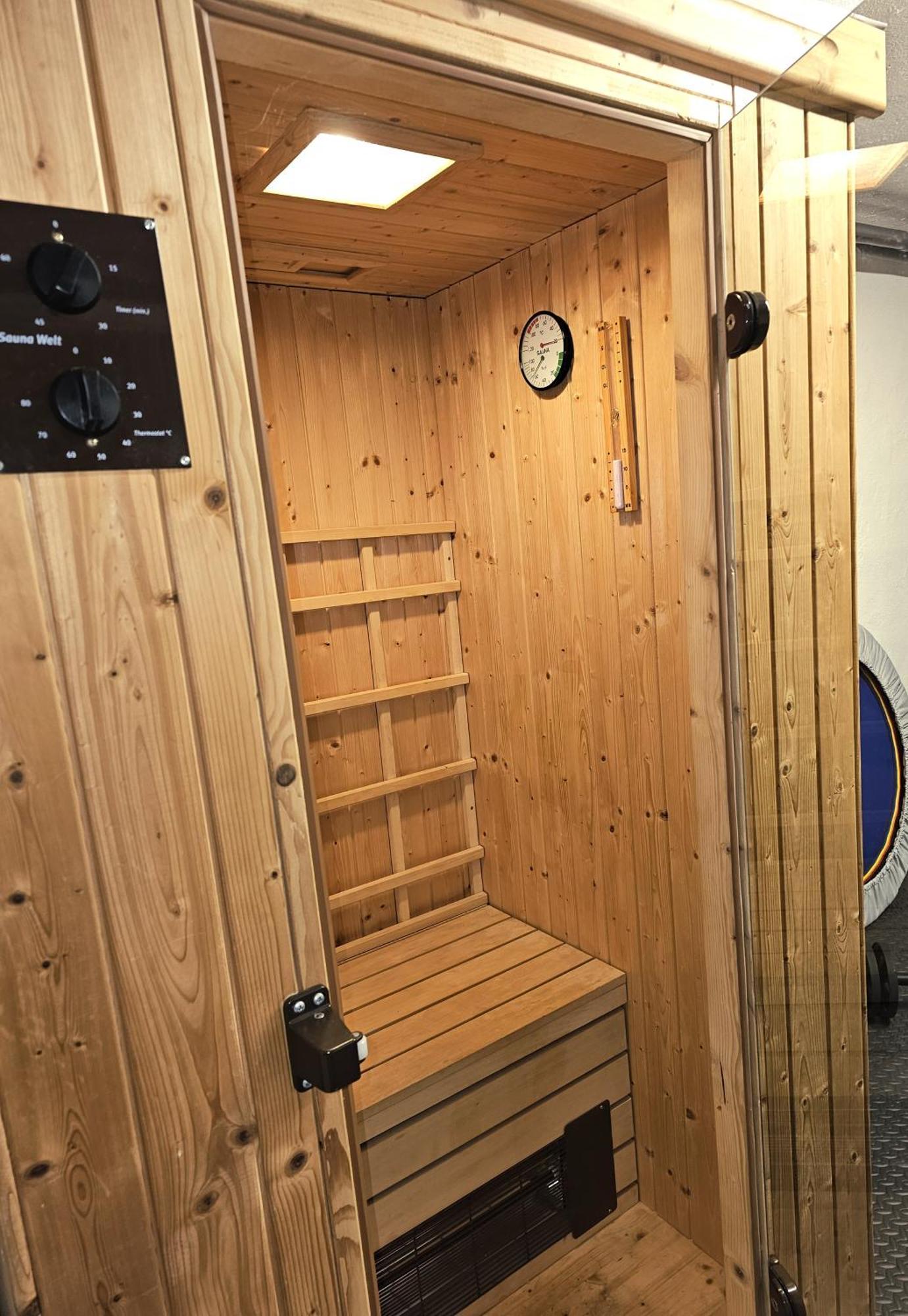 Zimmer Mit Charme Mond Nürnberg Exteriör bild